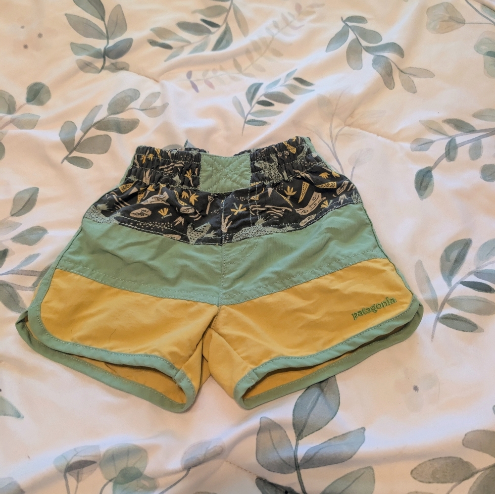 Patagonia Toddler Boy 12-18 Month Swimsuit Trunks Mint Green Yellow Gray